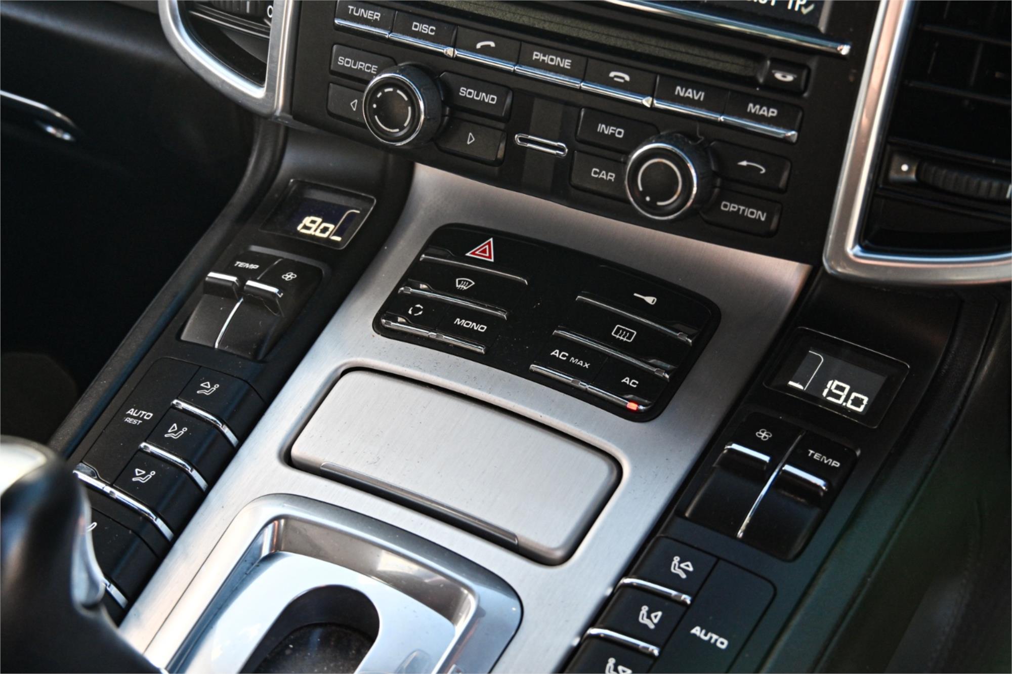 2011 PORSCHE CAYENNE SERIES 2 TURBO 8 SP AUTOMATIC TIPTRONIC 4D WAGON