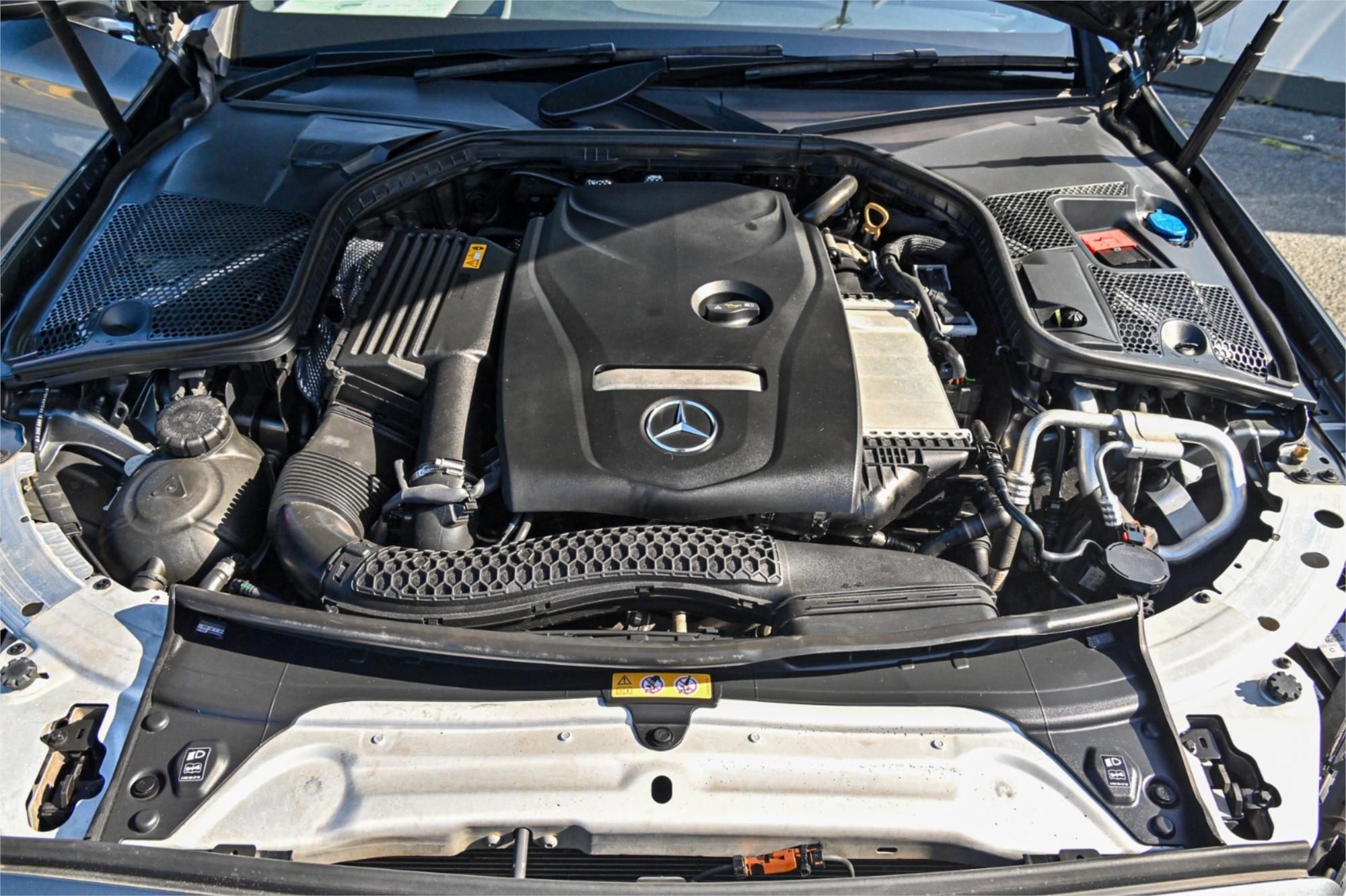 2018 MERCEDES-BENZ C300 205 MY18 9 SP AUTOMATIC G-TRONIC 4D ESTATE