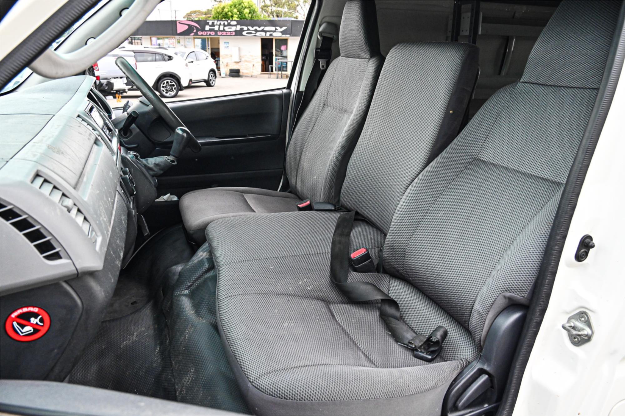 2013 TOYOTA HIACE KDH201R MY12 UPGRADE LWB 5 SP MANUAL 4D VAN