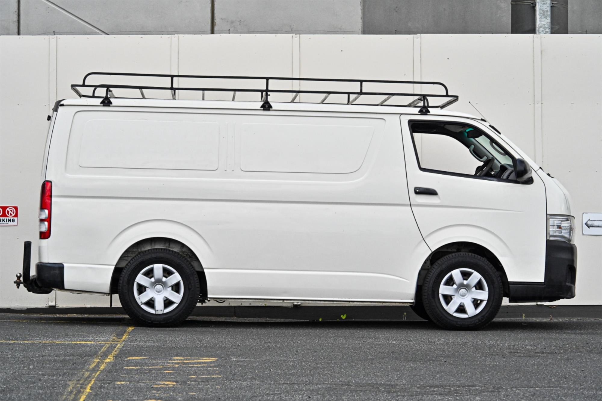 2013 TOYOTA HIACE KDH201R MY12 UPGRADE LWB 5 SP MANUAL 4D VAN