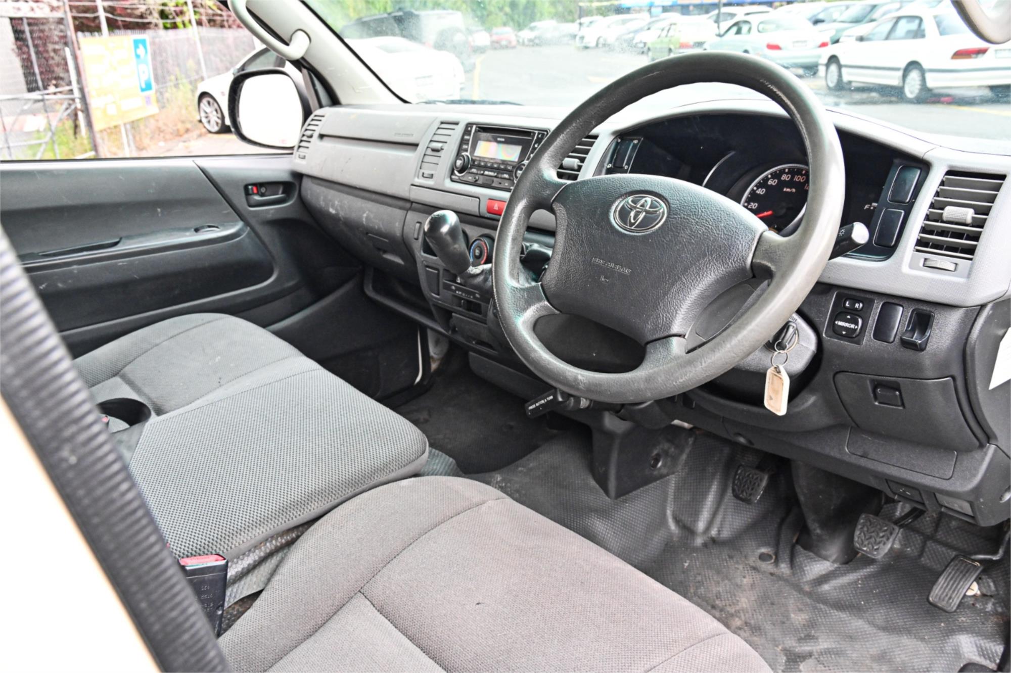 2013 TOYOTA HIACE KDH201R MY12 UPGRADE LWB 5 SP MANUAL 4D VAN