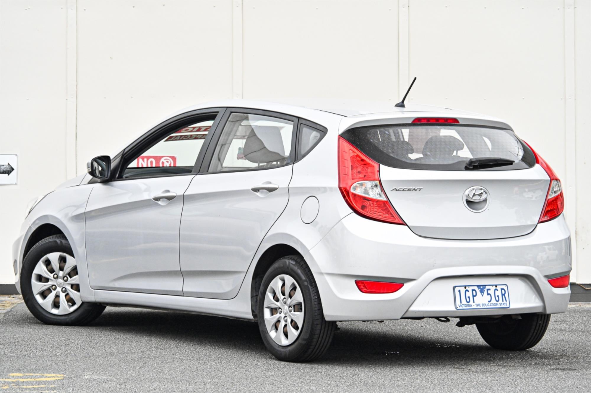 2016 HYUNDAI ACCENT RB4 MY17 ACTIVE CVT AUTO 6 SPEED 5D HATCHBACK