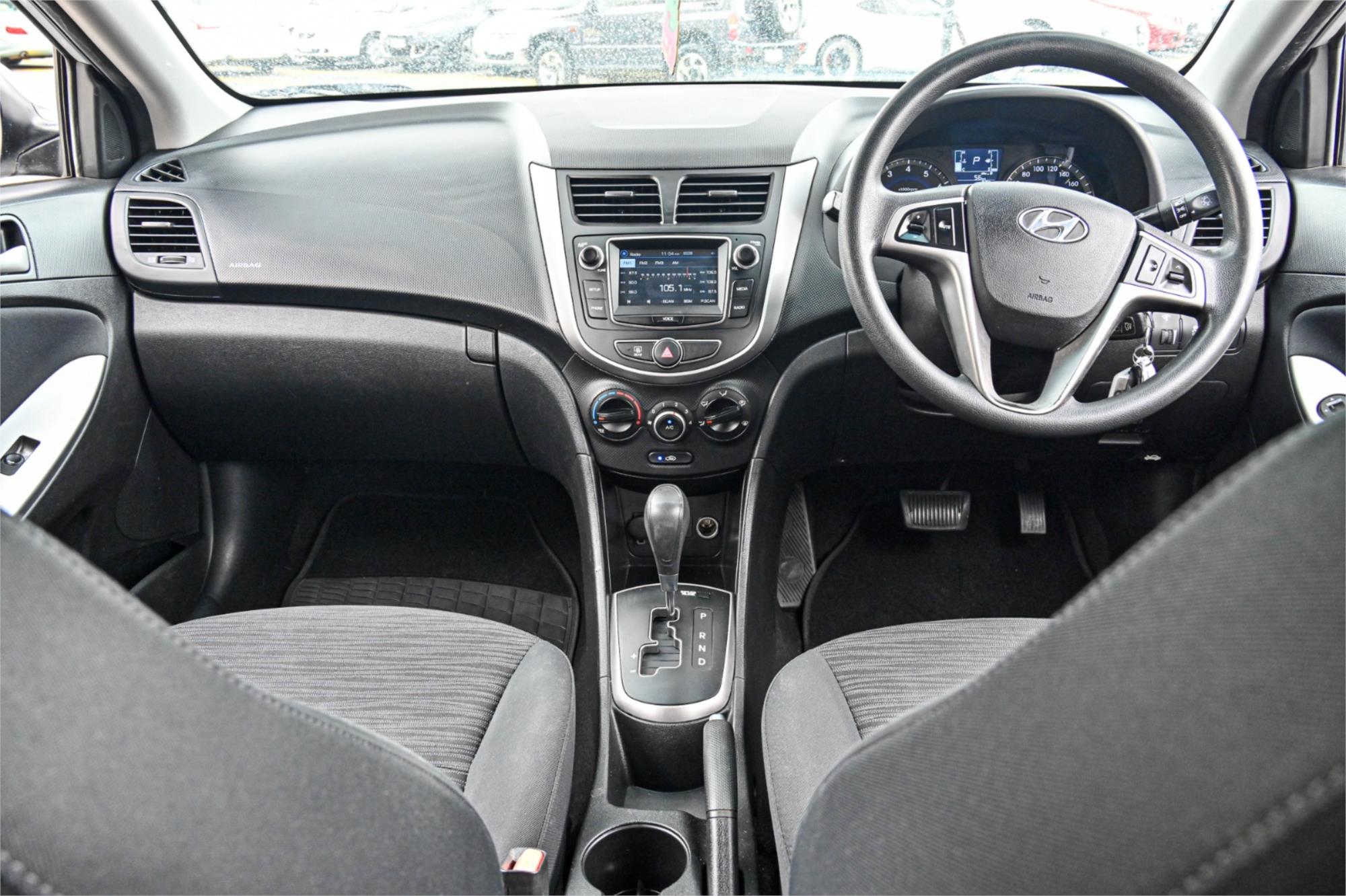 2016 HYUNDAI ACCENT RB4 MY17 ACTIVE CVT AUTO 6 SPEED 5D HATCHBACK