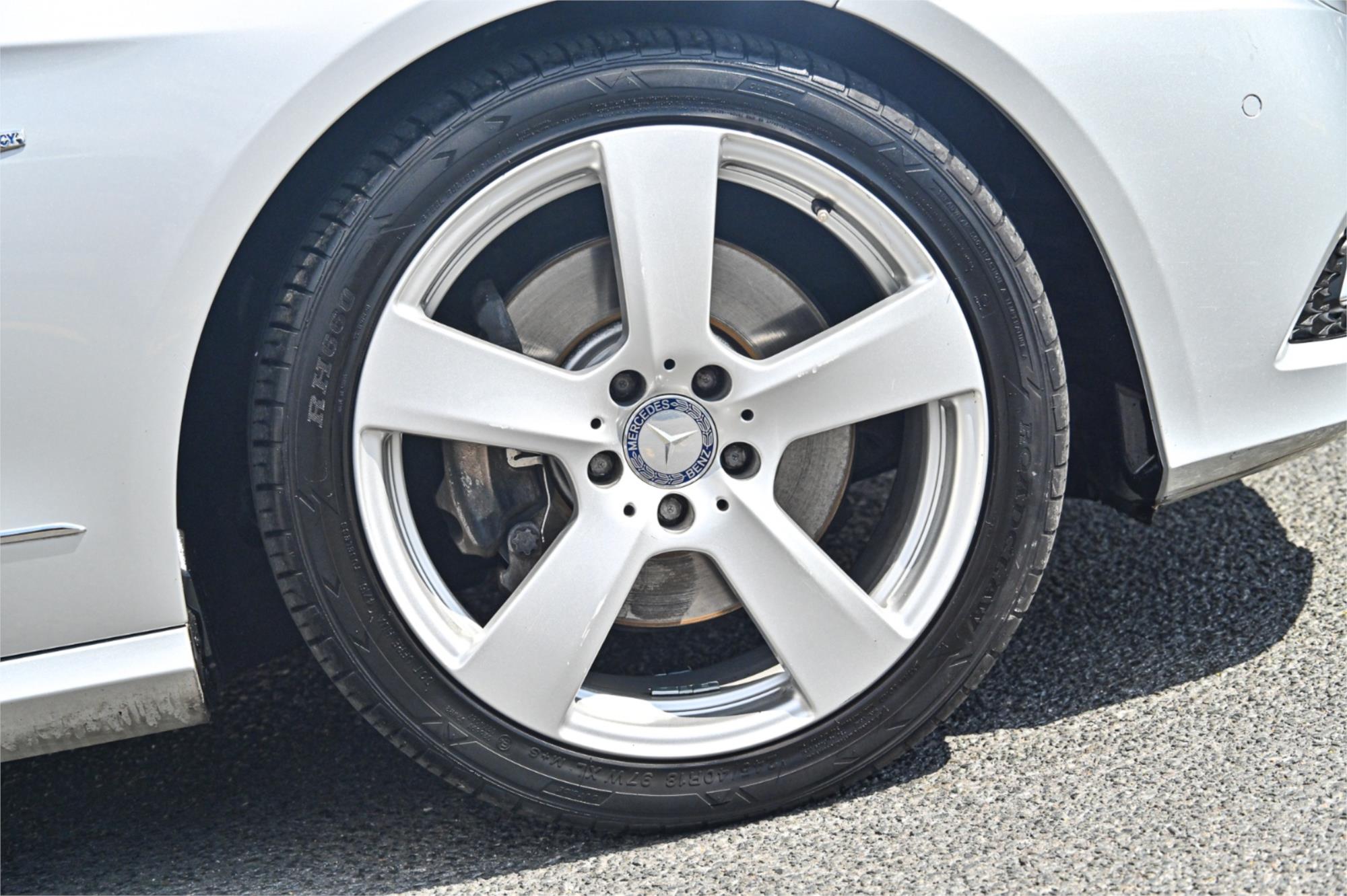 2010 MERCEDES-BENZ E250 212 CGI AVANTGARDE 5 SP AUTOMATIC 4D SEDAN