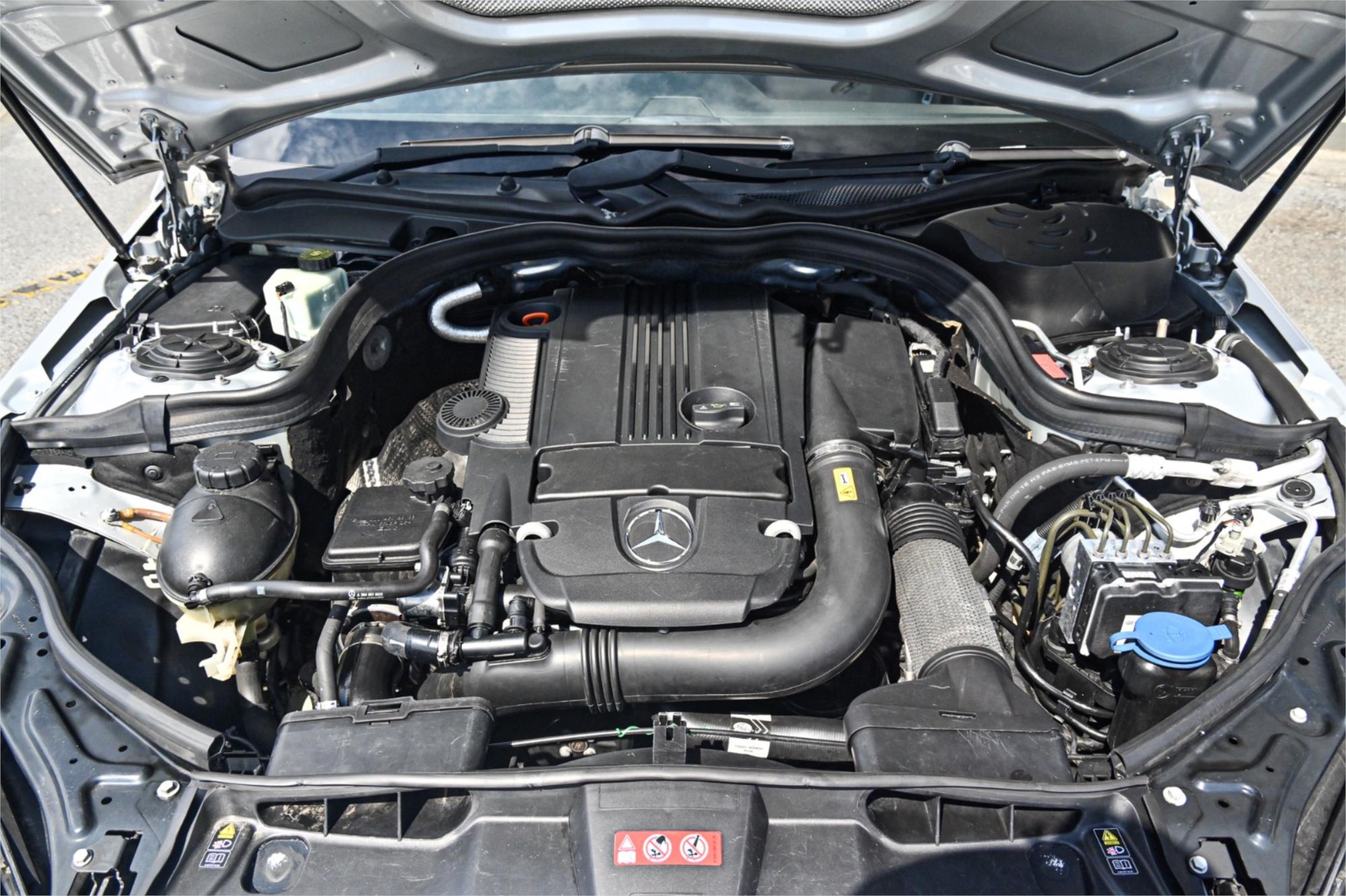 2010 MERCEDES-BENZ E250 212 CGI AVANTGARDE 5 SP AUTOMATIC 4D SEDAN