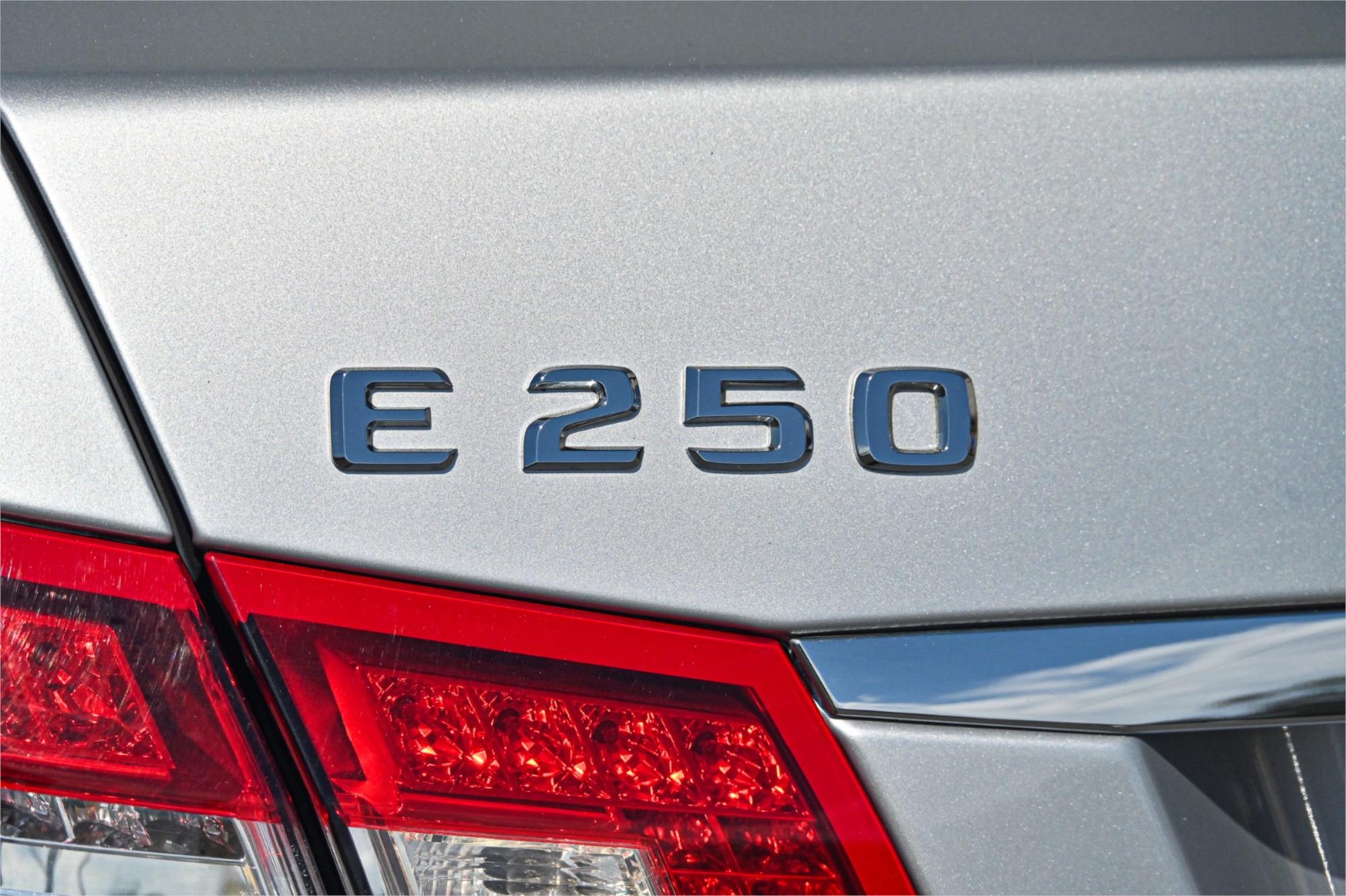 2010 MERCEDES-BENZ E250 212 CGI AVANTGARDE 5 SP AUTOMATIC 4D SEDAN
