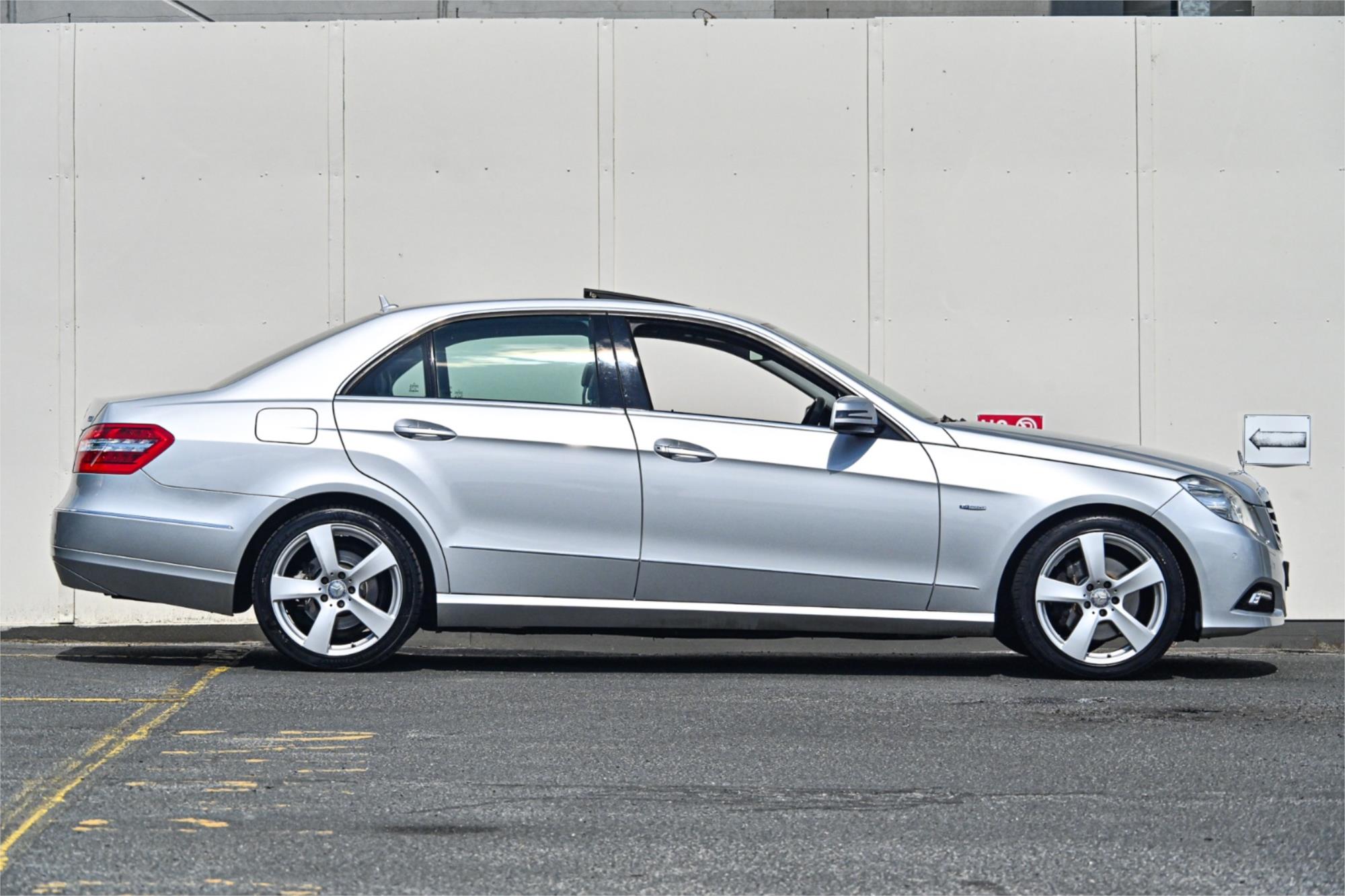 2010 MERCEDES-BENZ E250 212 CGI AVANTGARDE 5 SP AUTOMATIC 4D SEDAN