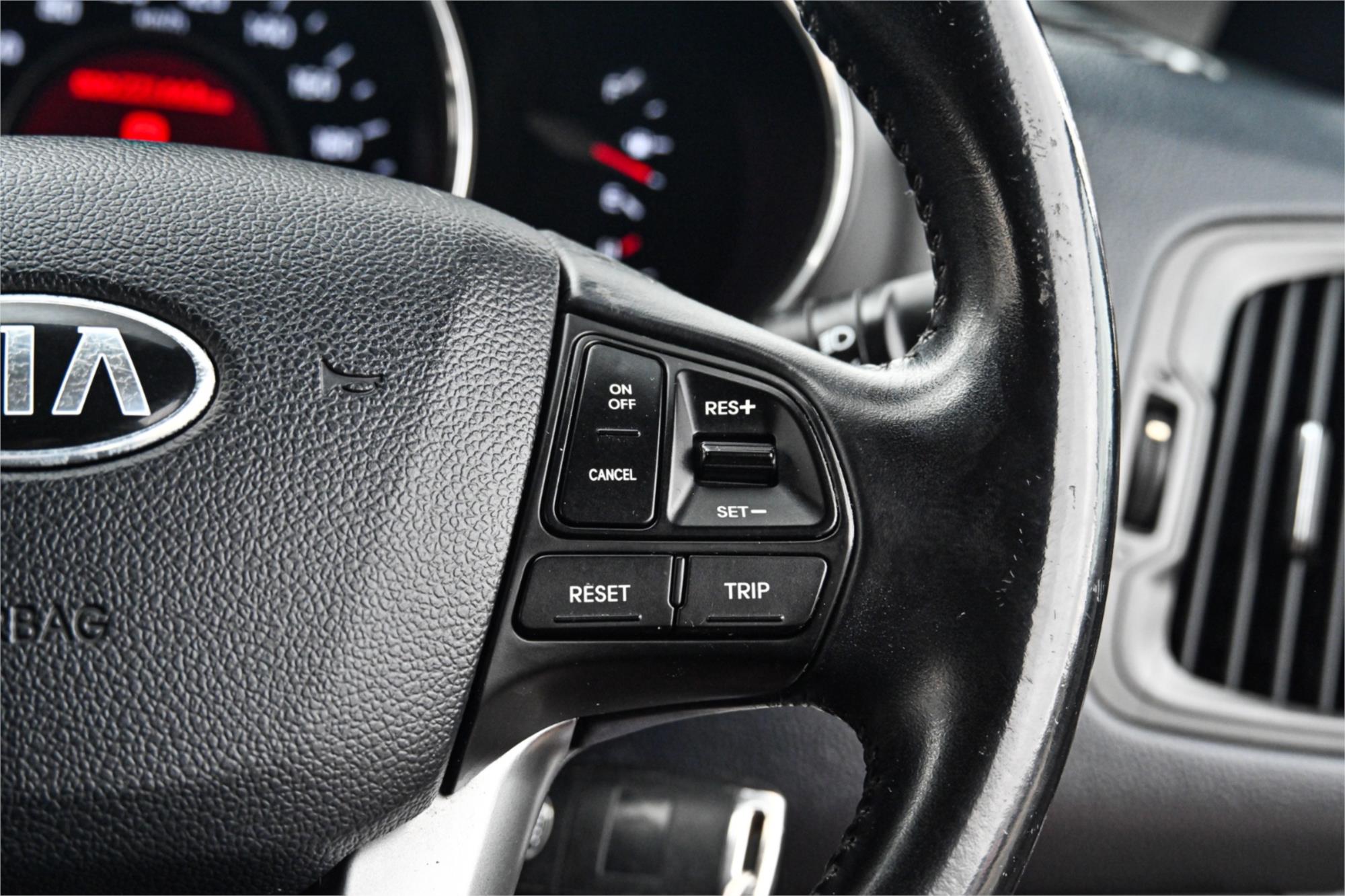 2013 KIA RIO UB MY13 SI 6 SP AUTOMATIC 5D HATCHBACK
