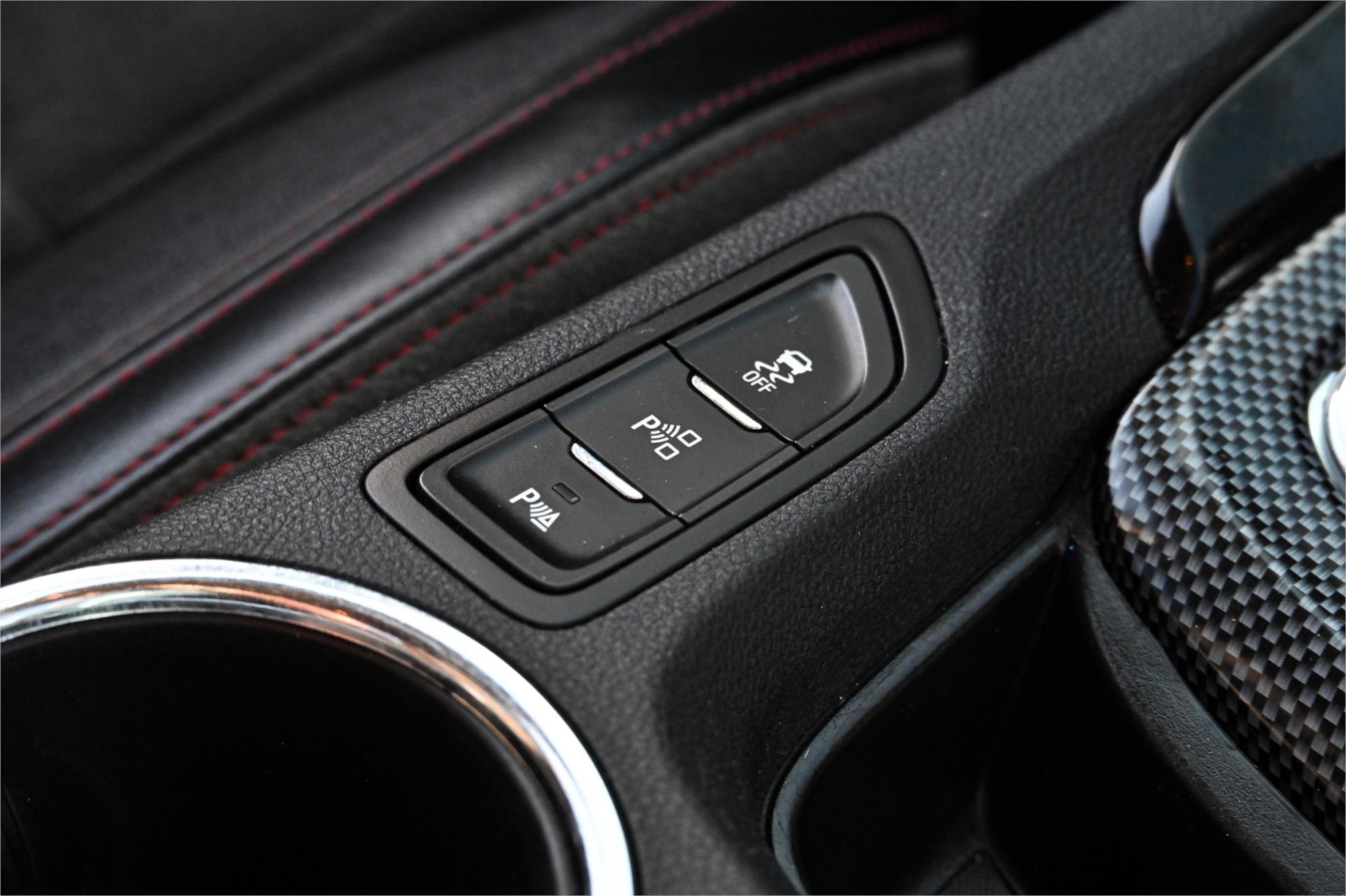 2014 HOLDEN COMMODORE VF SV6 SPORTS AUTOMATIC SEDAN