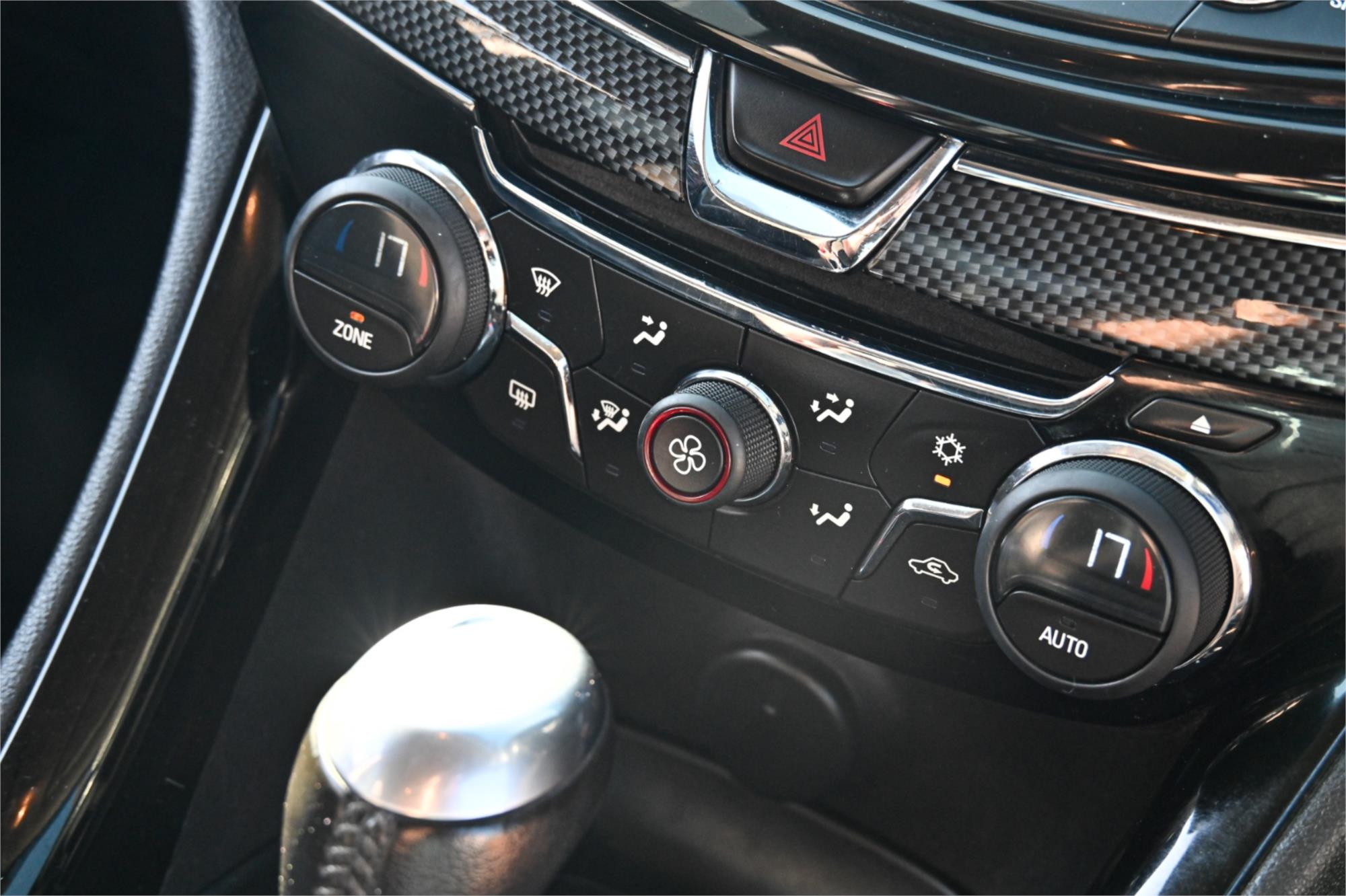 2014 HOLDEN COMMODORE VF SV6 SPORTS AUTOMATIC SEDAN