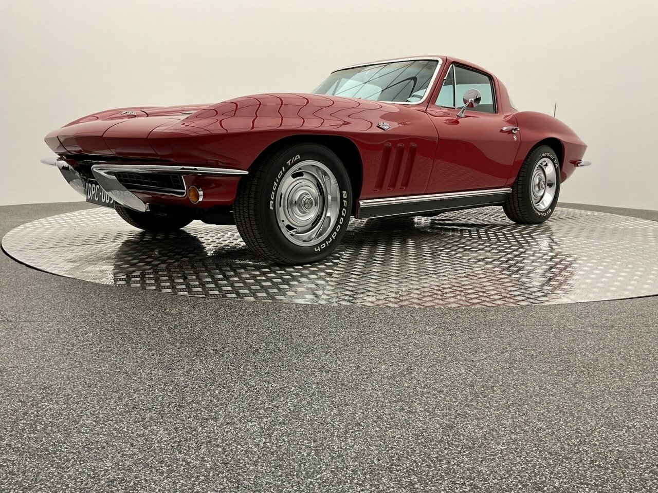 1966 CHEVROLET CORVETTE STINGRAY 2 SP AUTOMATIC 2D COUPE
