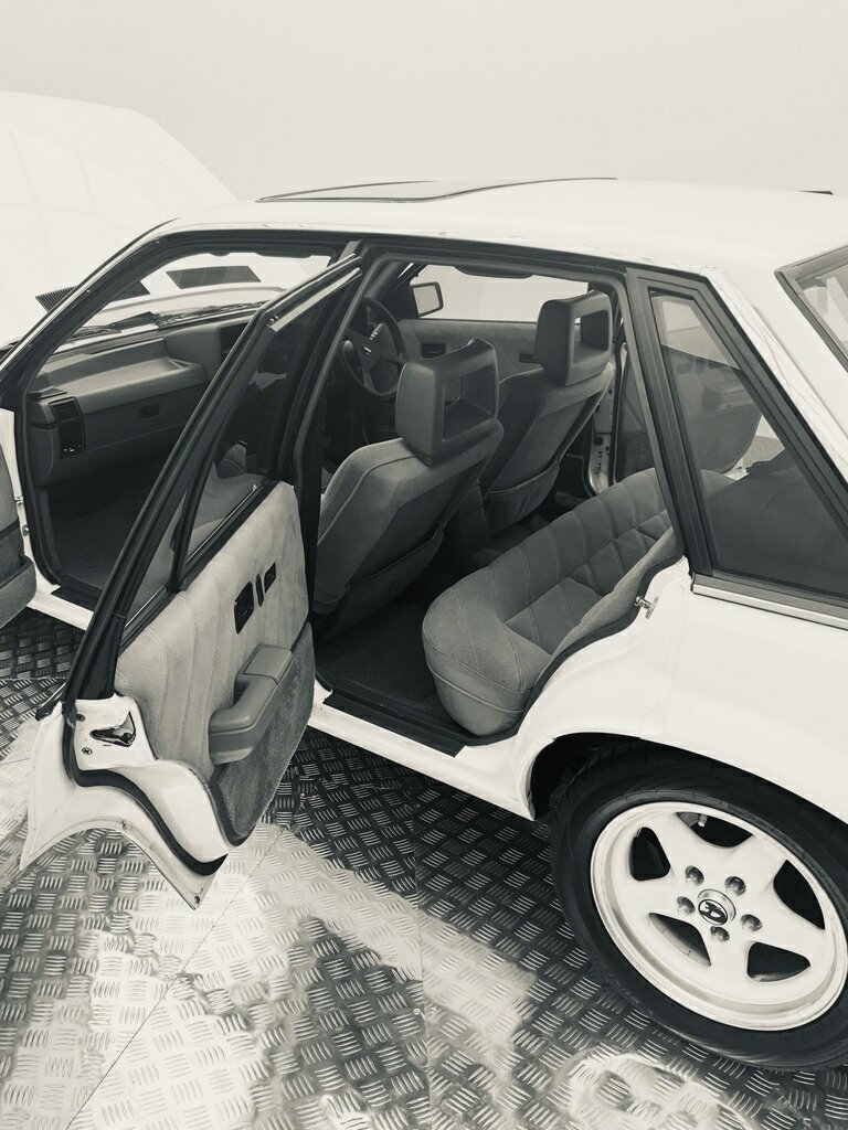 1985 HOLDEN COMMODORE VK CALAIS 333 PACK 3 SP AUTOMATIC 4D SEDAN