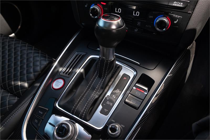 2015 AUDI SQ5 8R MY16 3.0 TDI QUATTRO 8 SP AUTOMATIC 5D WAGON