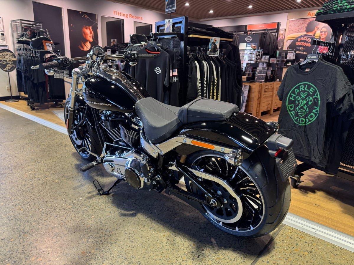 2025 HARLEY-DAVIDSON BREAKOUT 117 (FXBR) CRUISER