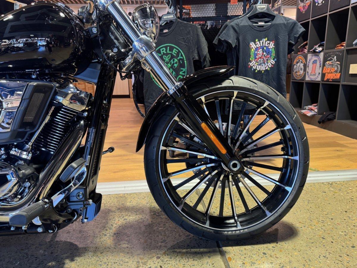 2025 HARLEY-DAVIDSON BREAKOUT 117 (FXBR) CRUISER