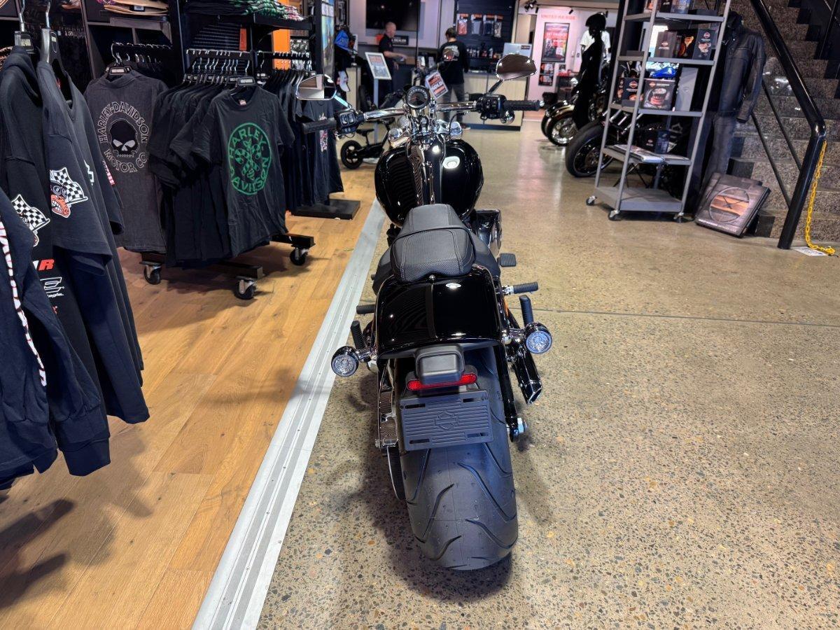 2025 HARLEY-DAVIDSON BREAKOUT 117 (FXBR) CRUISER