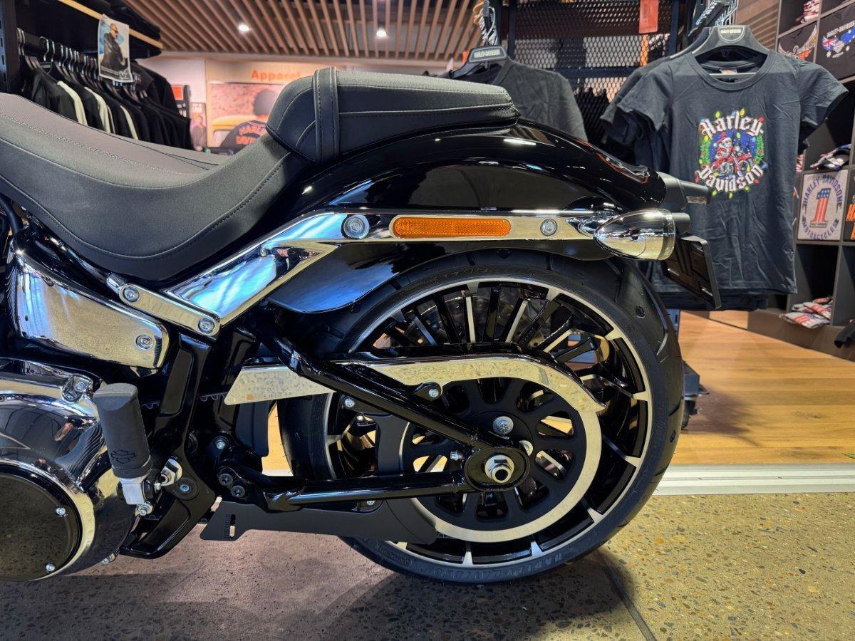 2025 HARLEY-DAVIDSON BREAKOUT 117 (FXBR) CRUISER