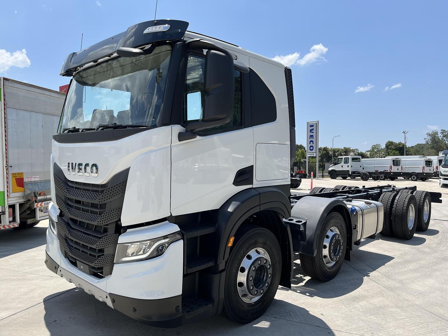 2023 IVECO S-WAY 460 8X4 RIGID PRIME MOVER