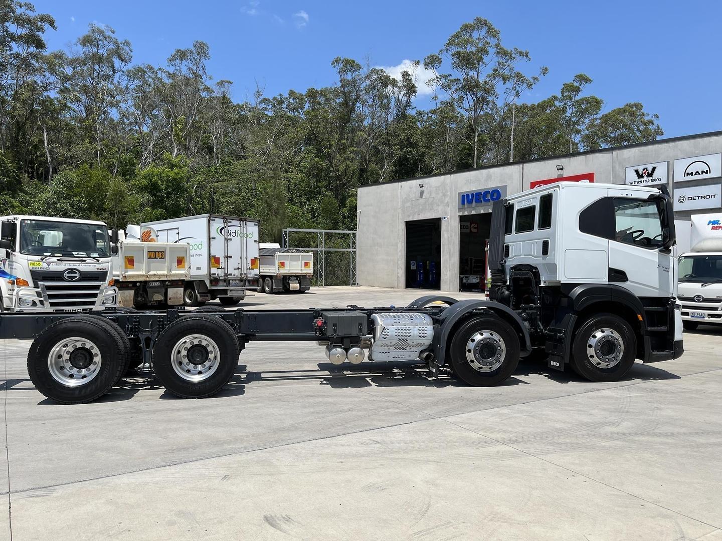 2023 IVECO S-WAY 460 8X4 RIGID PRIME MOVER