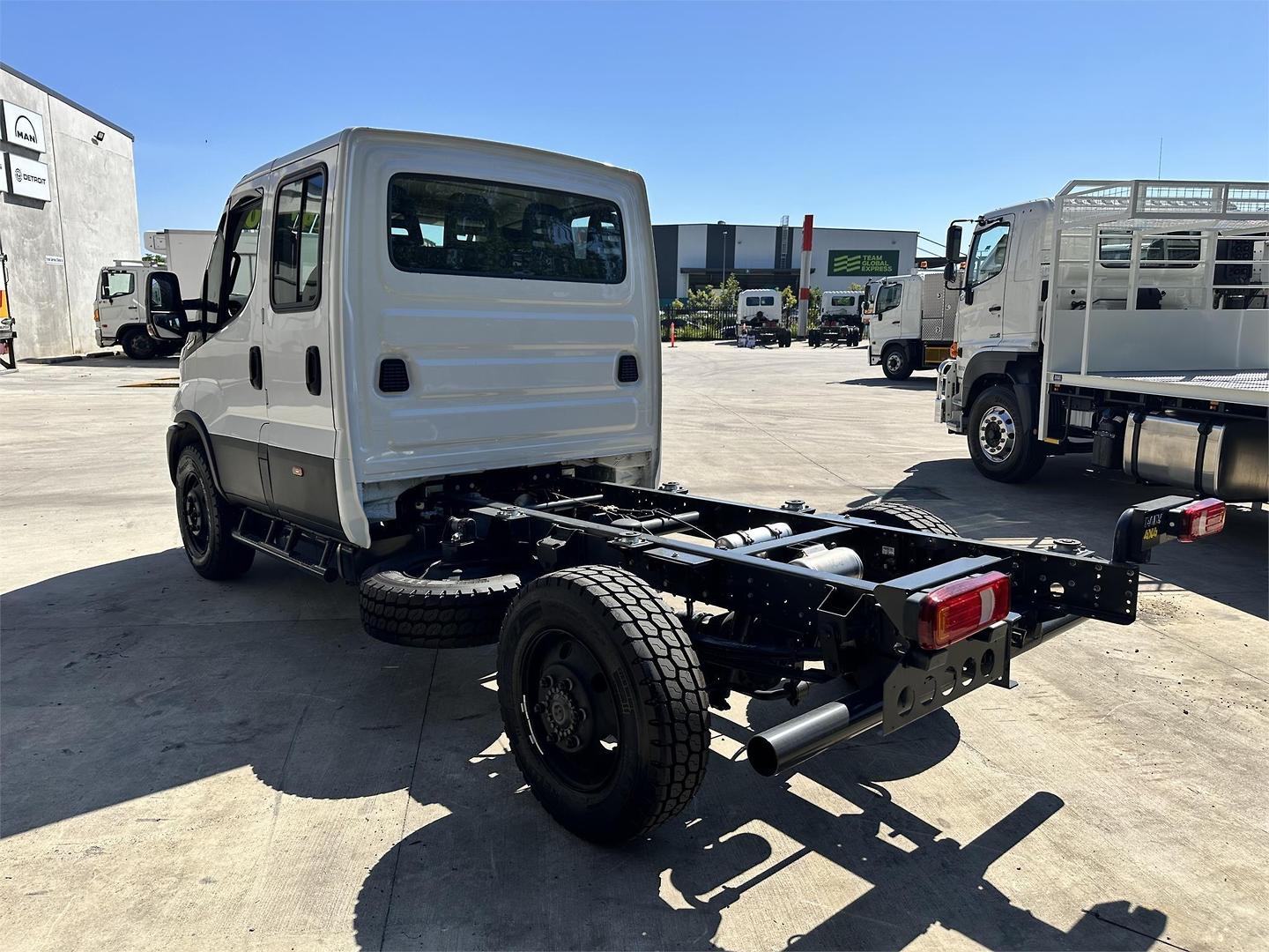 2023 IVECO DAILY MY18 70S18H 4x4 SRW (WB3780) 7.0t 8 SP AUTO + DOUBLE OD CREW C/CHAS
