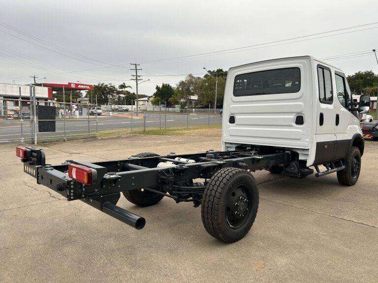 2023 IVECO DAILY MY18 70S18H 4x4 SRW (WB4175) 7.0t 8 SP AUTO + DOUBLE OD CREW C/CHAS