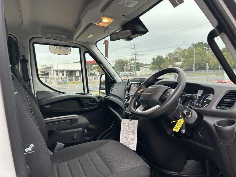 2023 IVECO DAILY MY18 70S18H 4x4 SRW (WB4175) 7.0t 8 SP AUTO + DOUBLE OD CREW C/CHAS