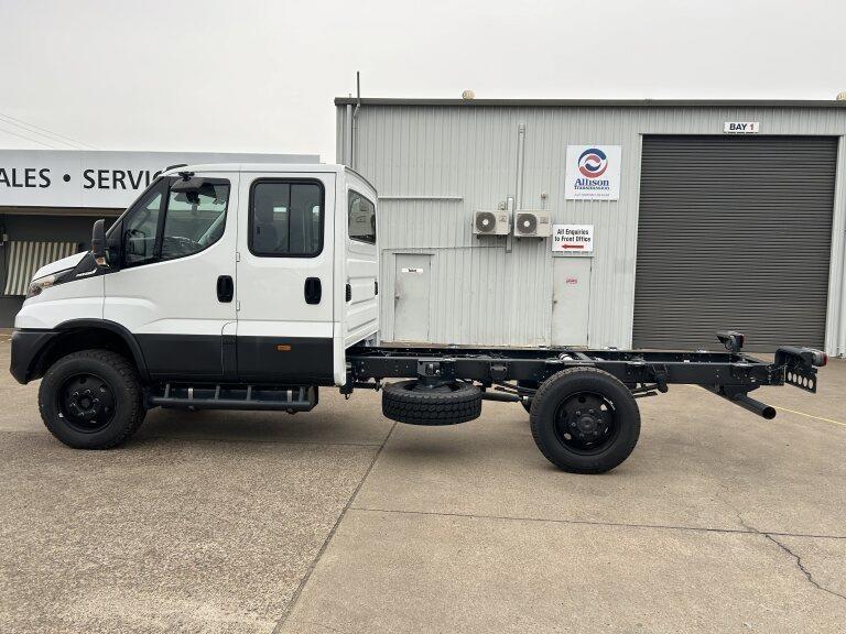 2023 IVECO DAILY MY18 70S18H 4x4 SRW (WB4175) 7.0t 8 SP AUTO + DOUBLE OD CREW C/CHAS