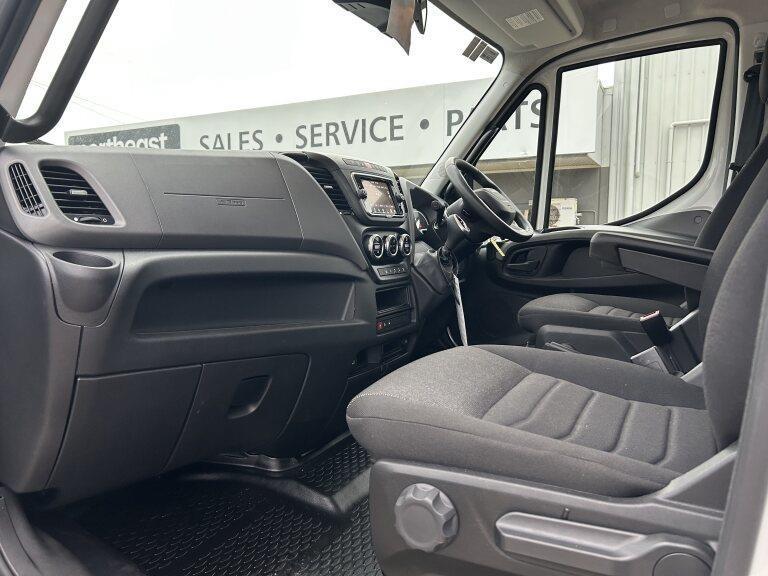 2023 IVECO DAILY MY18 70S18H 4x4 SRW (WB4175) 7.0t 8 SP AUTO + DOUBLE OD CREW C/CHAS