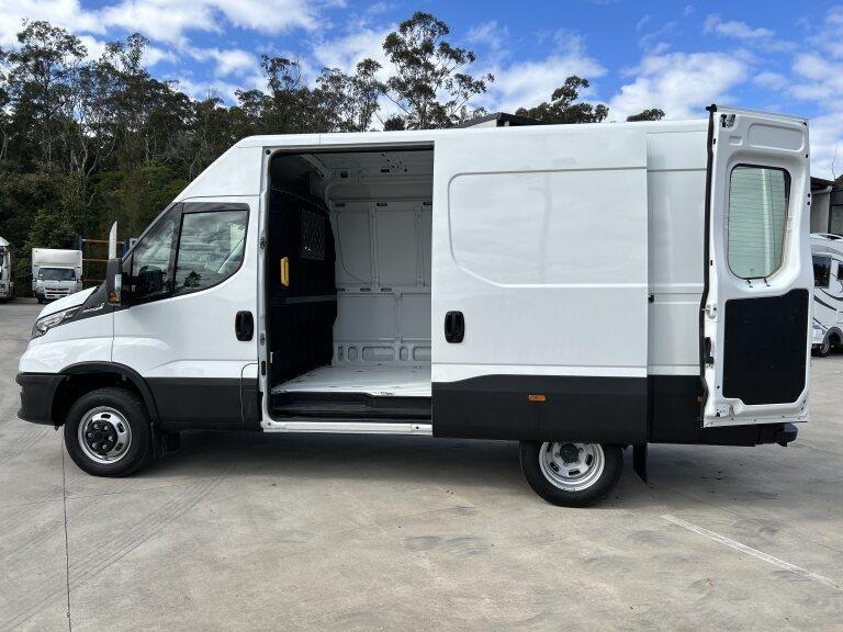 2024 IVECO DAILY MY22 E6 50C18V H2 DRW (WB3520L) 8 SP AUTO + DOUBLE OD 3D VAN