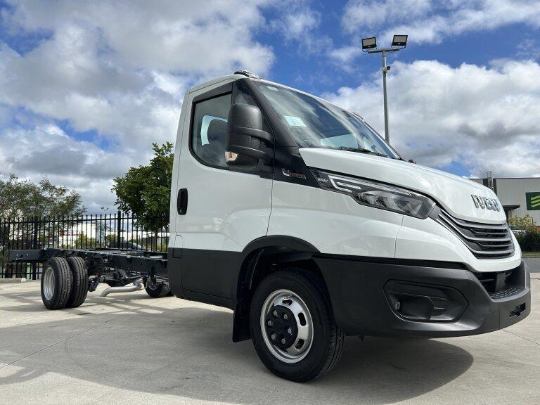 2025 IVECO DAILY MY22 E6 50C18 DRW (WB4350) 8 SP AUTO + DOUBLE OD C/CHAS