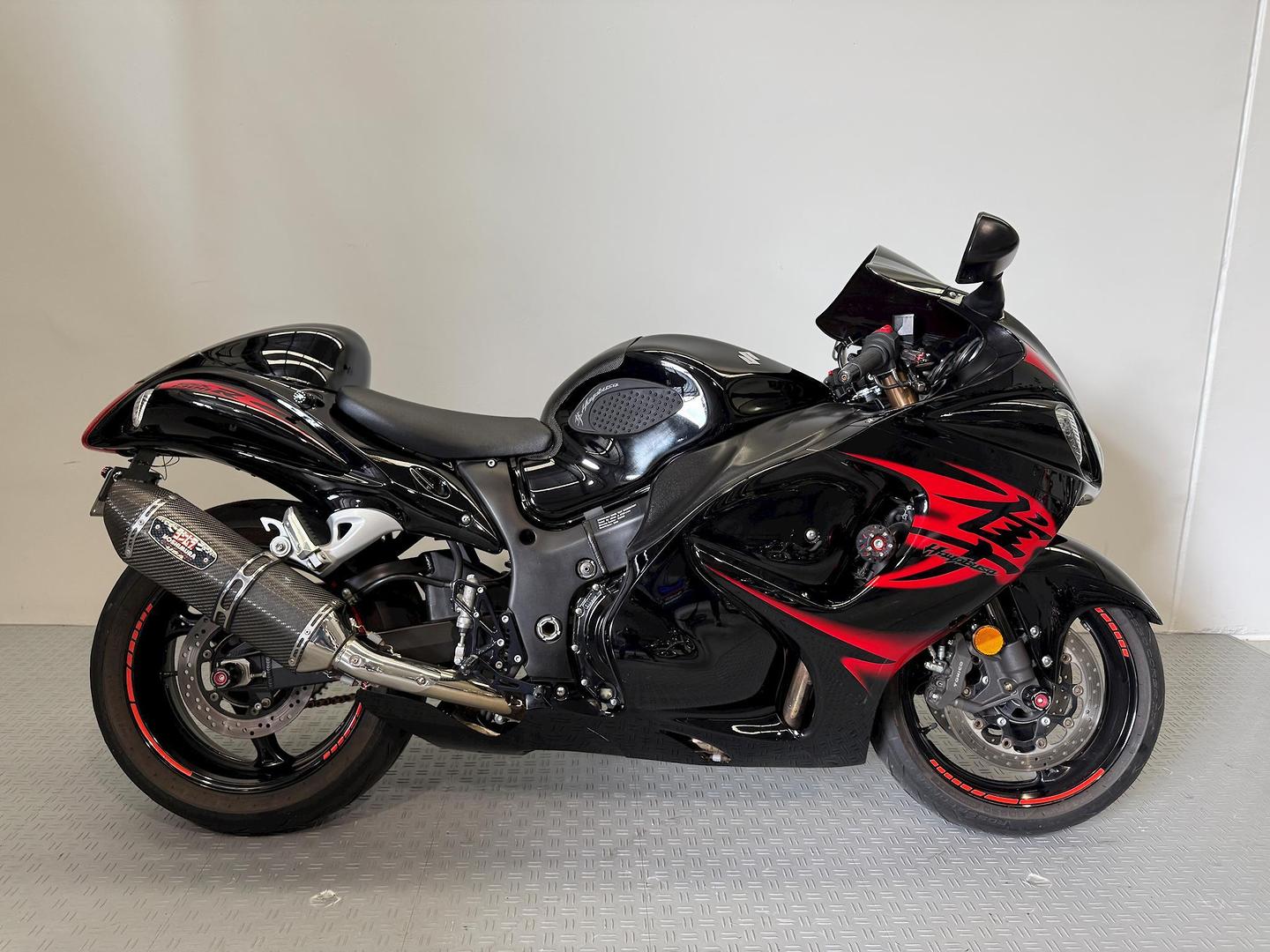 2010 SUZUKI HAYABUSA (GSX1300R) SPORTS