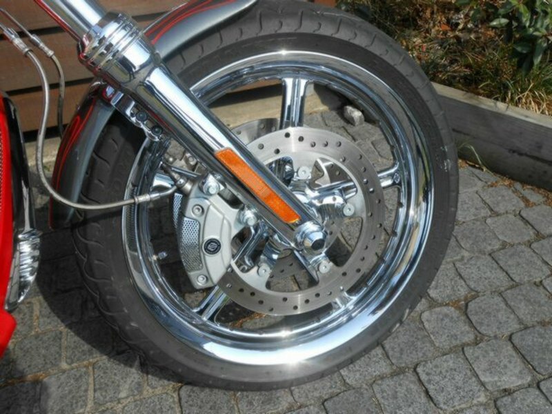 2005 HARLEY-DAVIDSON VRSCSE SCREAMING EAGLE V-
