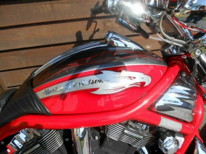 2005 HARLEY-DAVIDSON VRSCSE SCREAMING EAGLE V-