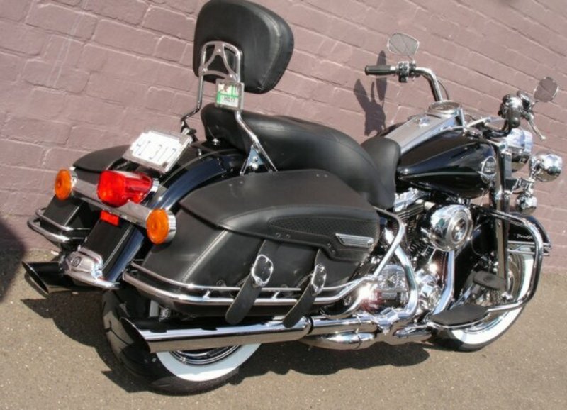 2009 HARLEY-DAVIDSON ROAD KING CLASSIC FLHRC 614064