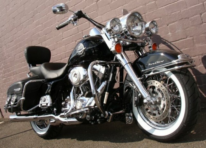 2009 HARLEY-DAVIDSON ROAD KING CLASSIC FLHRC 614064