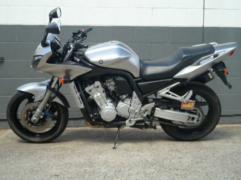 2003 YAMAHA 1000CC FZ1 FAZER (FZS1000) R