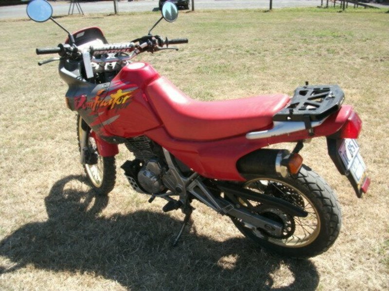1995 HONDA NX650 (DOMINATOR)