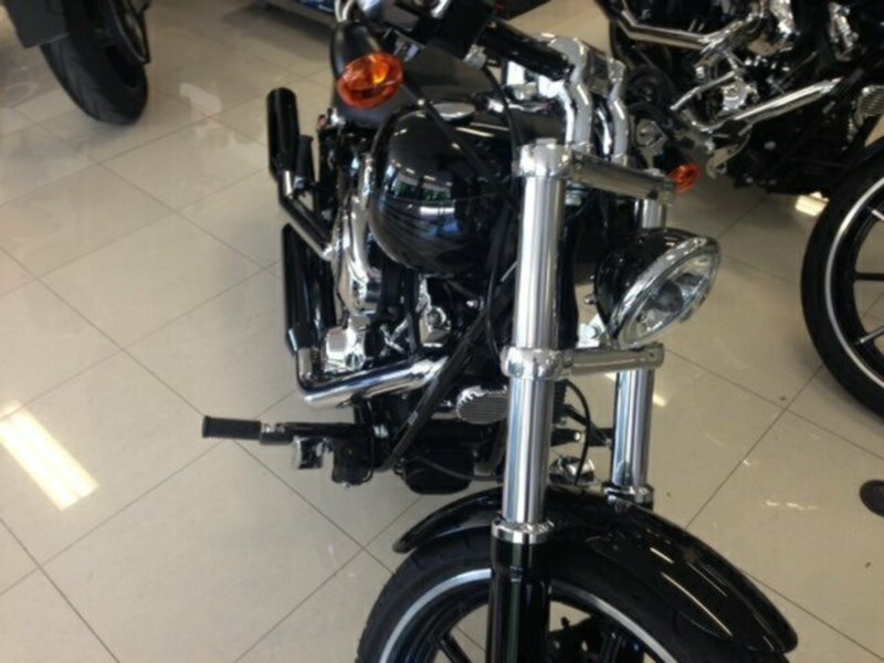 2013 HARLEY-DAVIDSON BREAKOUT