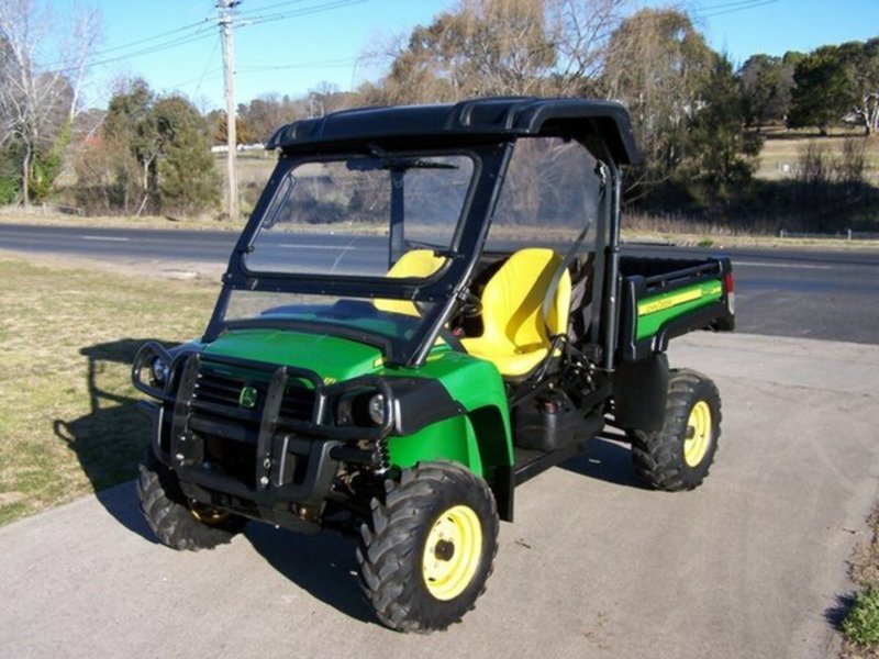 2012 JOHN DEERE Gator