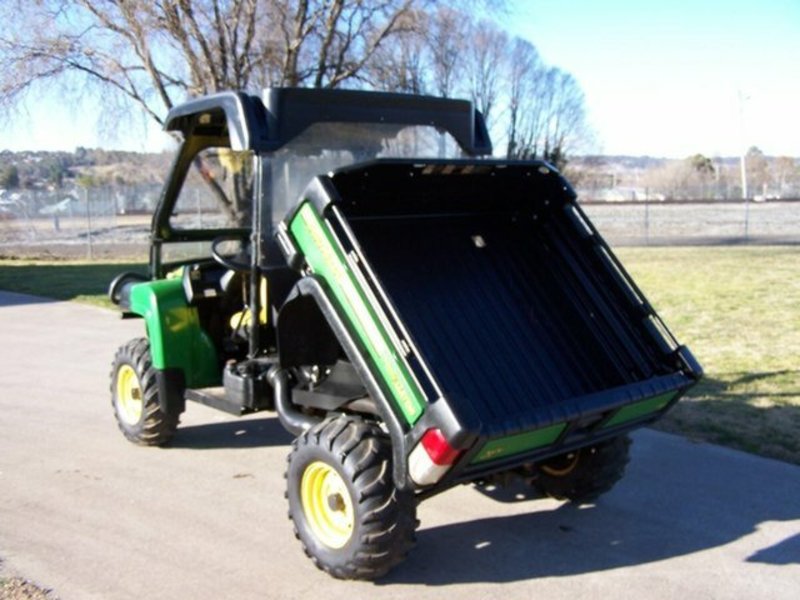 2012 JOHN DEERE Gator