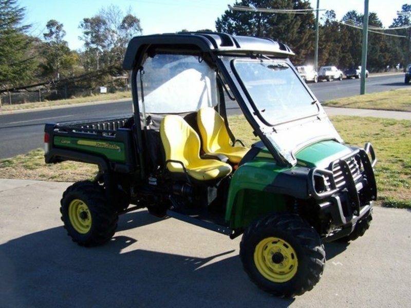2012 JOHN DEERE Gator