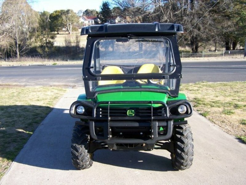 2012 JOHN DEERE Gator