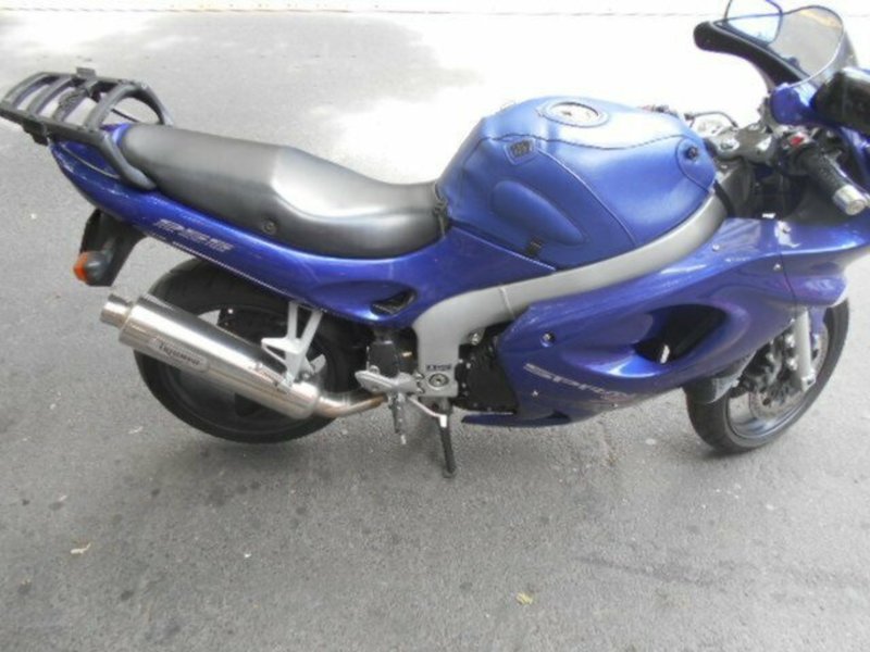 2000 TRIUMPH 955CC SPRINT ST