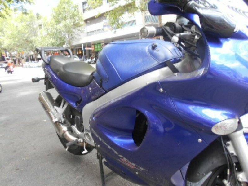 2000 TRIUMPH 955CC SPRINT ST