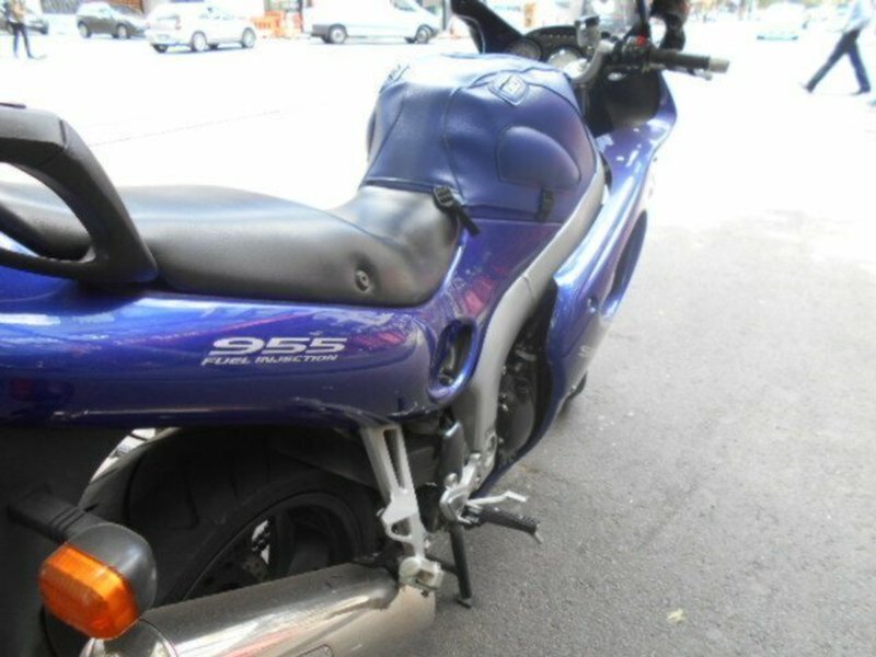 2000 TRIUMPH 955CC SPRINT ST