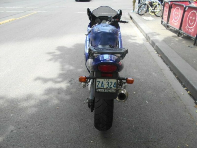 2000 TRIUMPH 955CC SPRINT ST