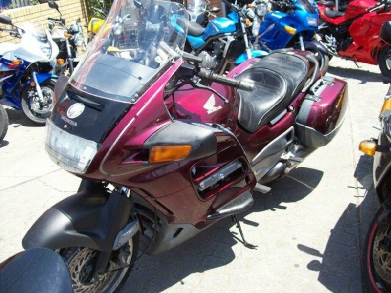 1998 HONDA 1100CC ST1100