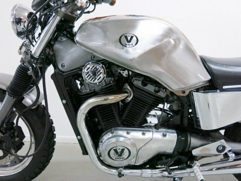 1990 SUZUKI VX800