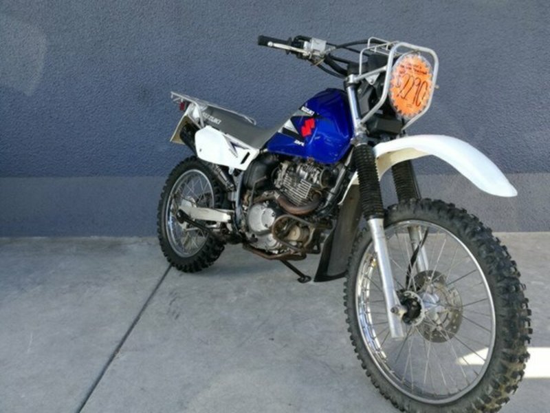 1993 SUZUKI DR200SE (trojan)