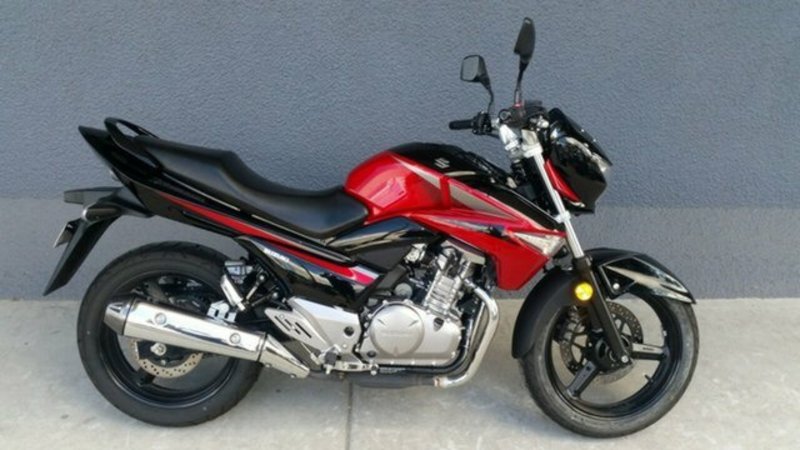 2015 SUZUKI Inazuma 250 (GW250)